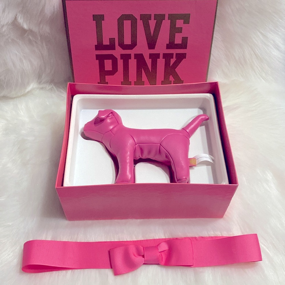 Victoria’s Secret PINK Thanks A Billion Leather Dog NWT Excellent Condit…